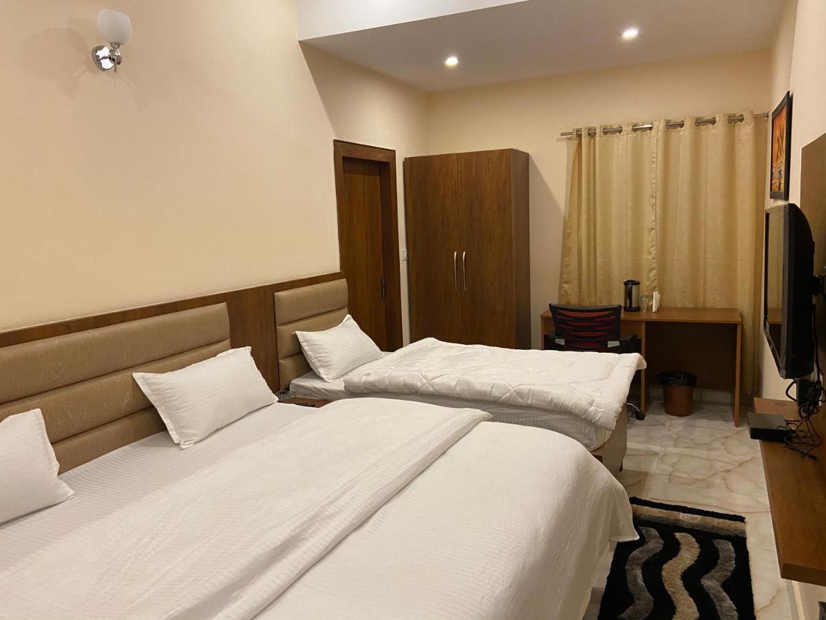 Hotel Tulsi Villa Dehradun Eksteriør bilde