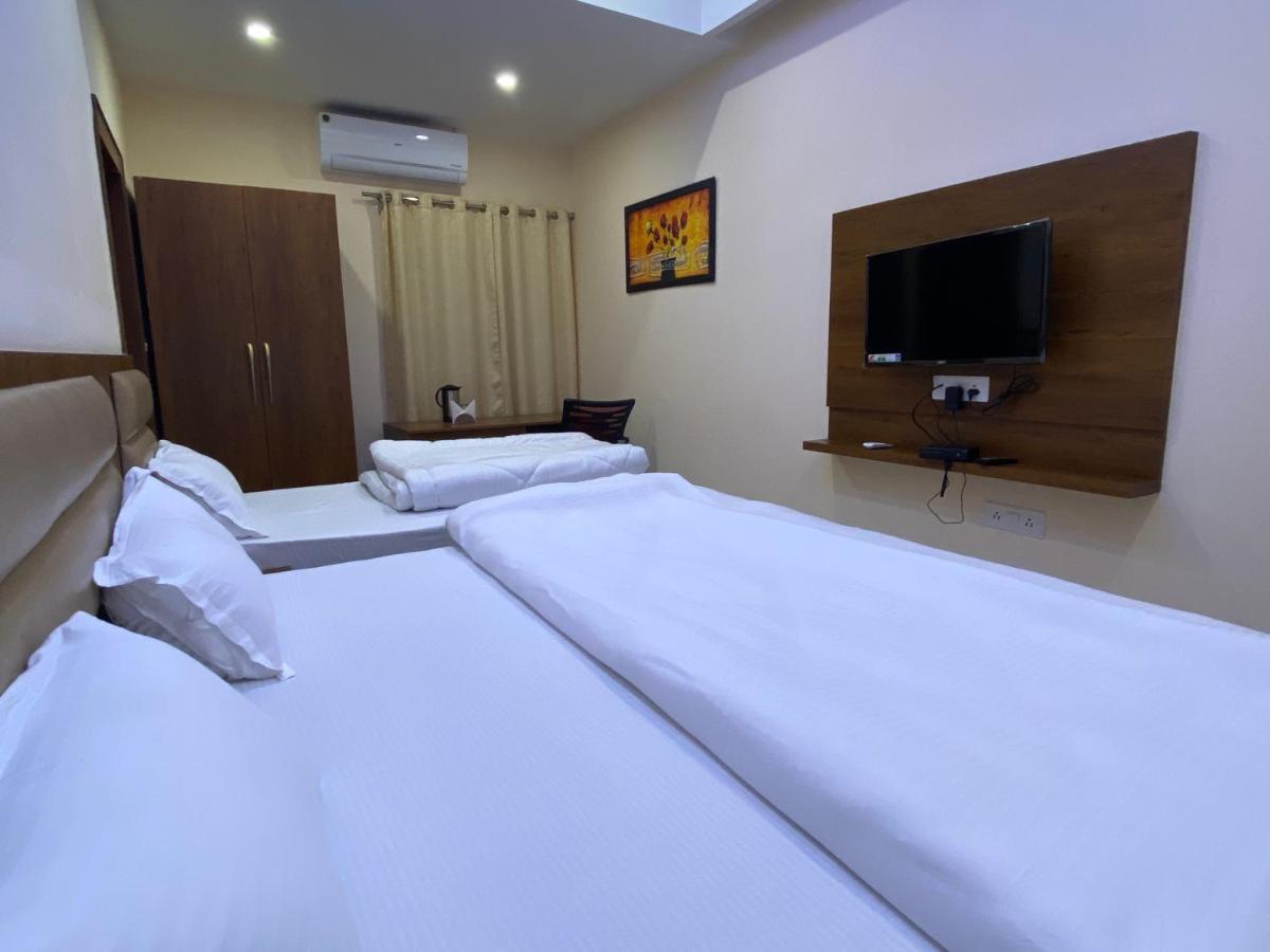 Hotel Tulsi Villa Dehradun Eksteriør bilde